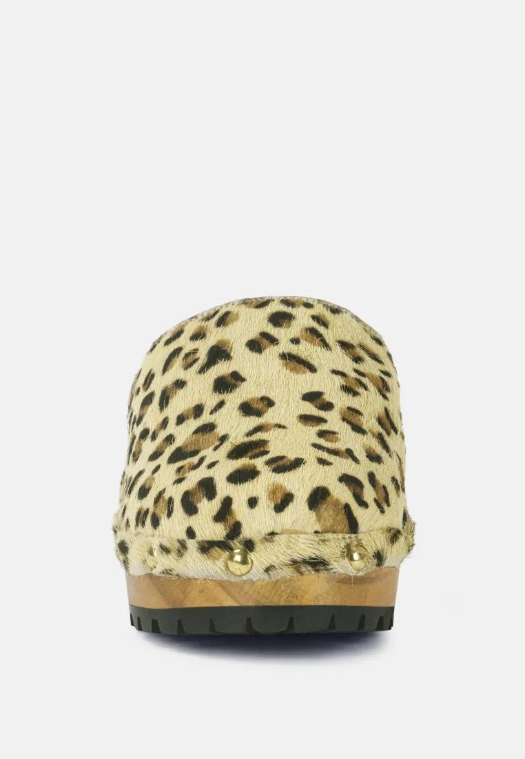 ACER Fine Suede Printed Leopard Clogs Slides in Beige