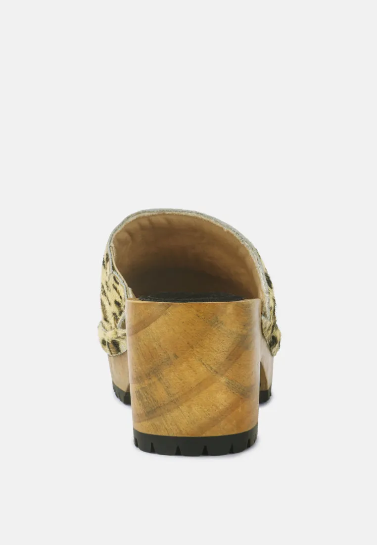 ACER Fine Suede Printed Leopard Clogs Slides in Beige