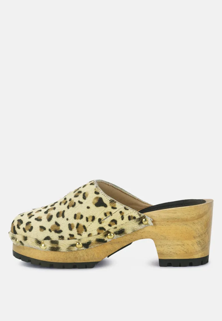 ACER Fine Suede Printed Leopard Clogs Slides in Beige