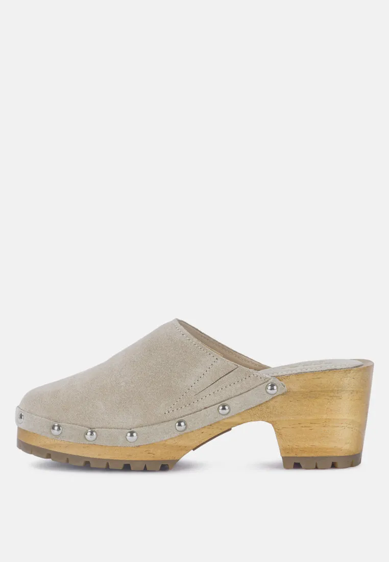 CEDRUS Fine Suede Studded Clogs Mules in Beige