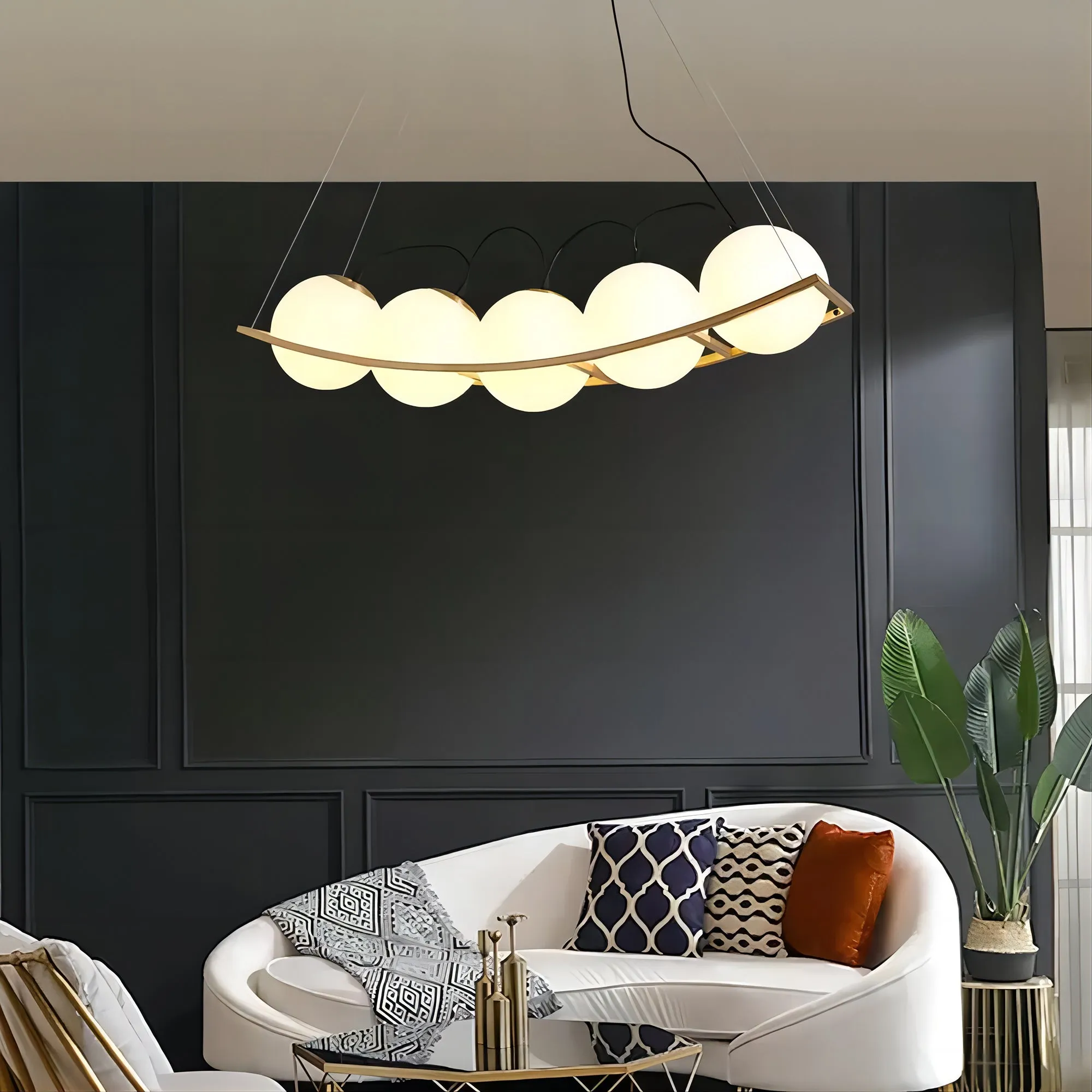 Curved Pea Pendant Lamp