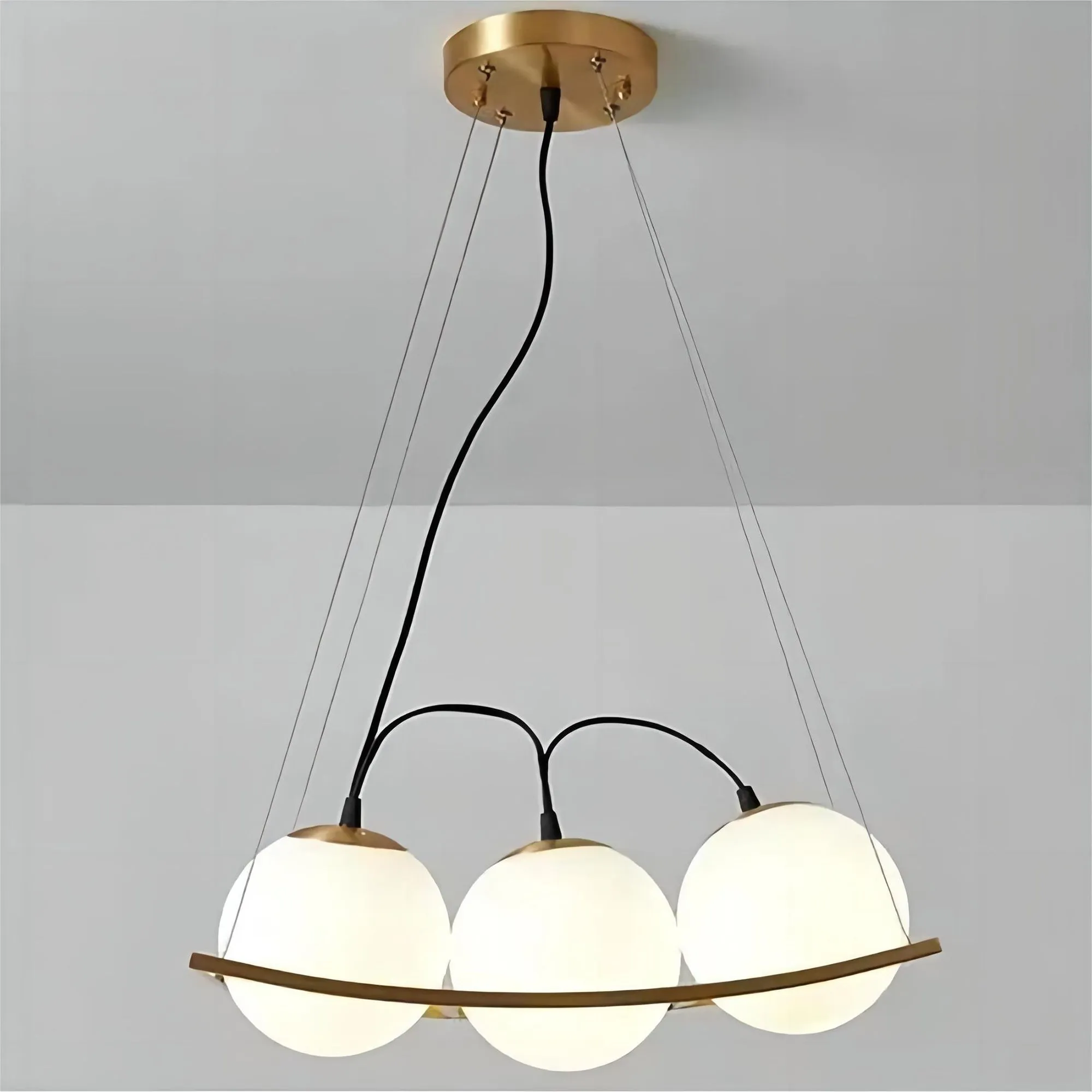 Curved Pea Pendant Lamp