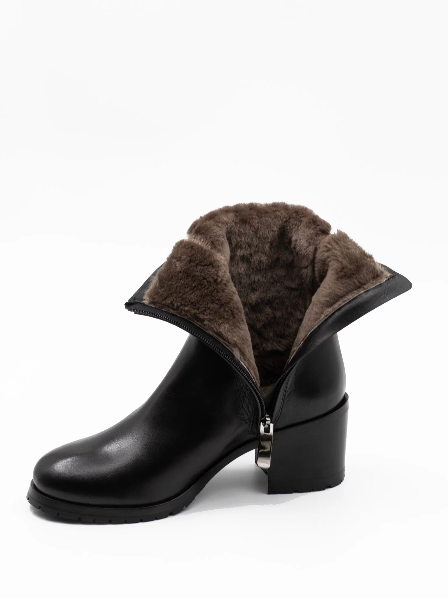 Leonie ankle boots with shearling-lining