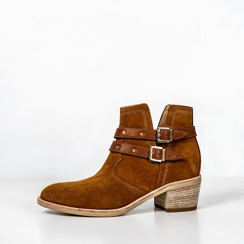 NeroGiardini Tan Ankle Boots