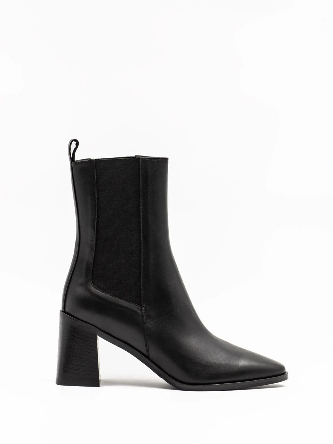 The block heel Chelsea boots in black leather