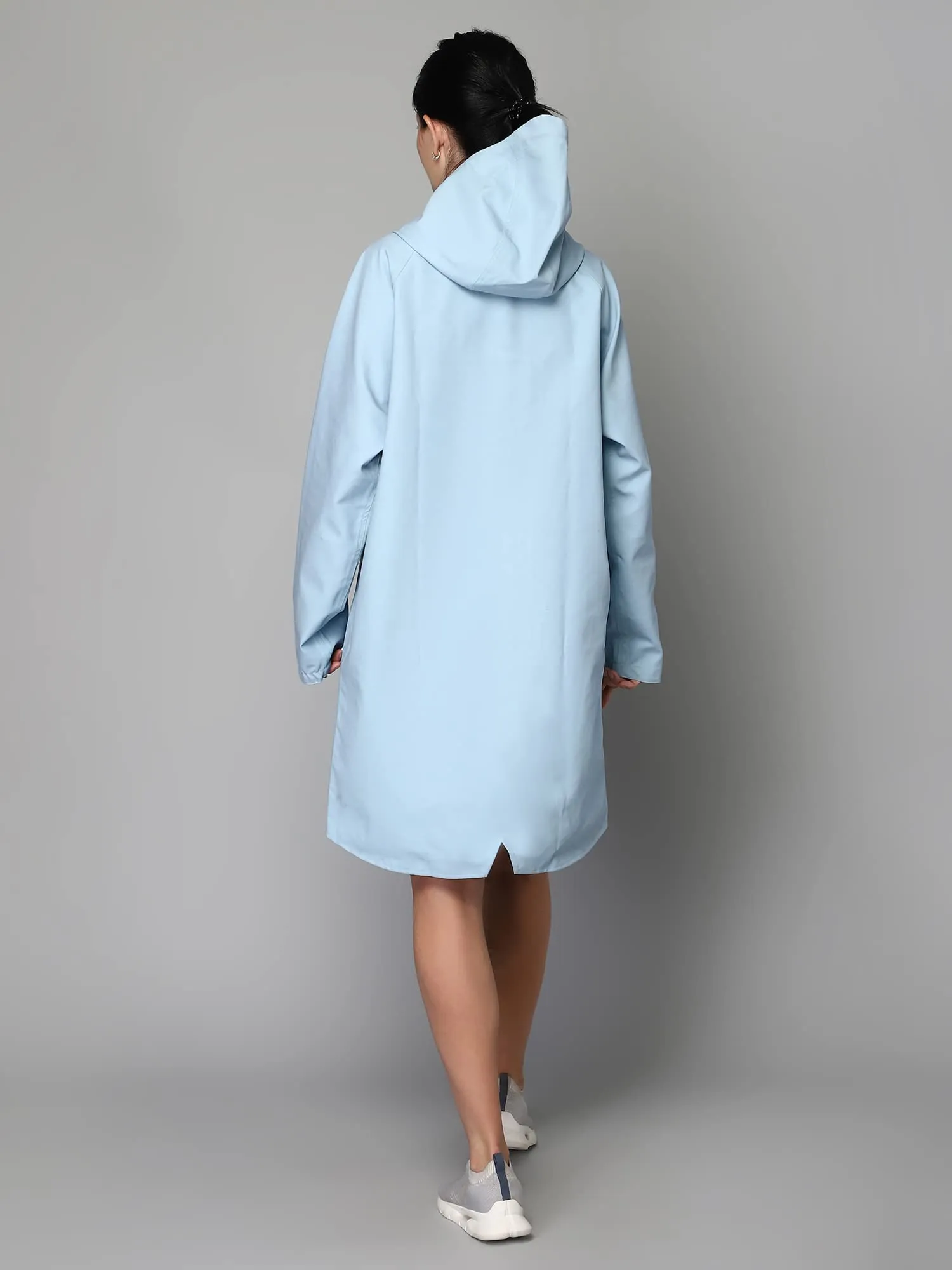 THE CLOWNFISH Raincoats/Longcoat for Women Rain Coat for Women Raincoat for Ladies Waterproof Reversible PVC Double Layer. Tiara Series (Sky Blue, Large)