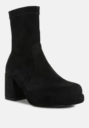 TWO-CUBES Black Suede Platform Ankle Boots